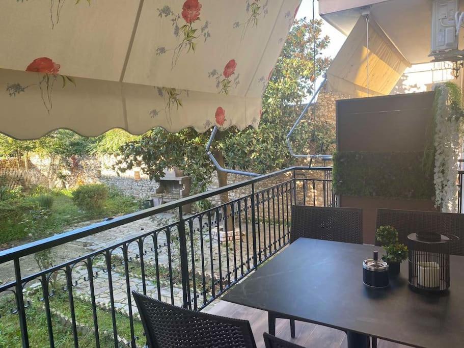 Apartment By The Castle Ioannina Exterior photo